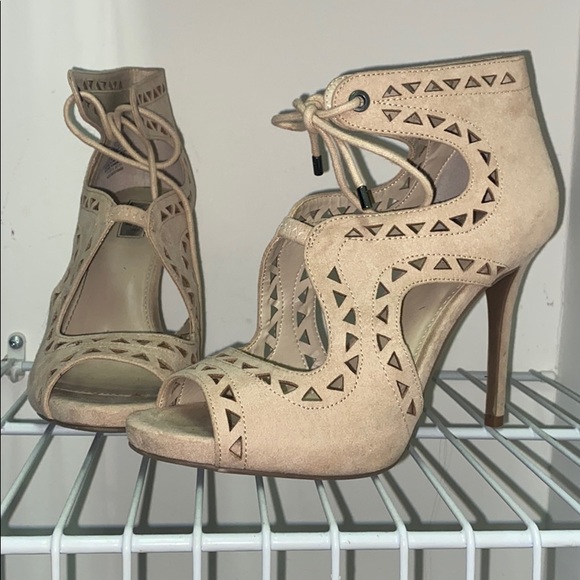 Jennifer Lopez Shoes - Jennifer Lopez Suede Nude Colored Heels